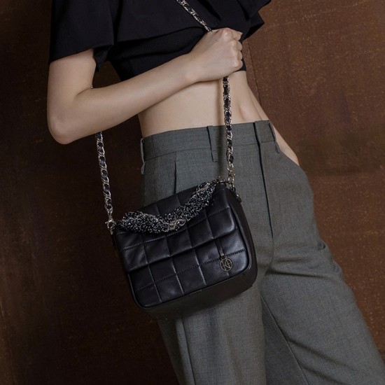 Diamond square bag handbag Leather shoulder bag small fragrance bag Diamond square bag handbag Leather shoulder bag small fragrance bag