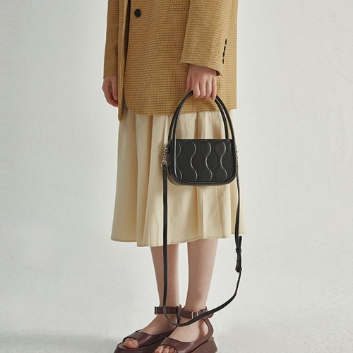 Tote cowhide vintage crossbody grandma bag Tote cowhide vintage crossbody grandma bag